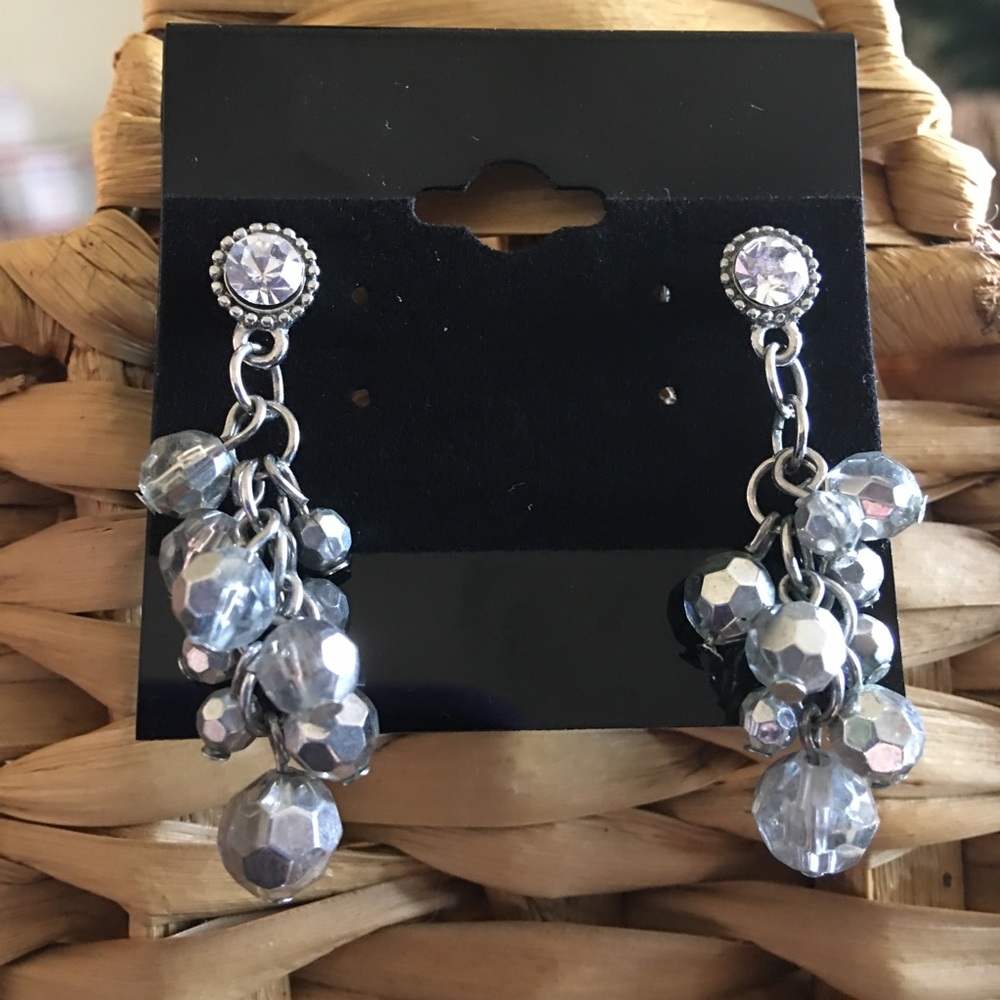 Rhinestone & silver tone facet bead dangle earring